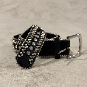 Buckle Black Studded Belt with Silver Accents sparkle with studs